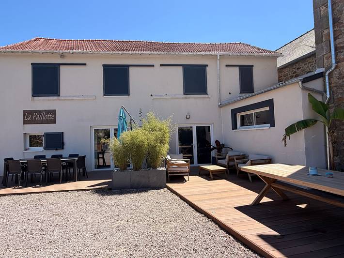 Gîte pour 8 personnes, avec Jardin à Hénanbihen