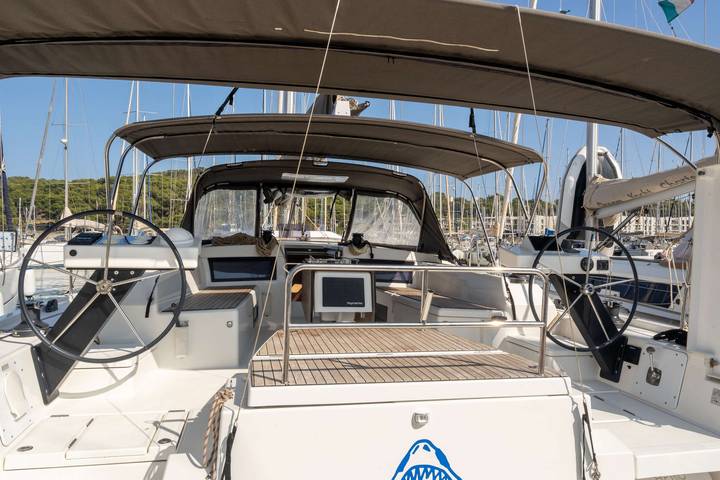 Bateau pour 8 personnes dans Port Pin Rolland - 4