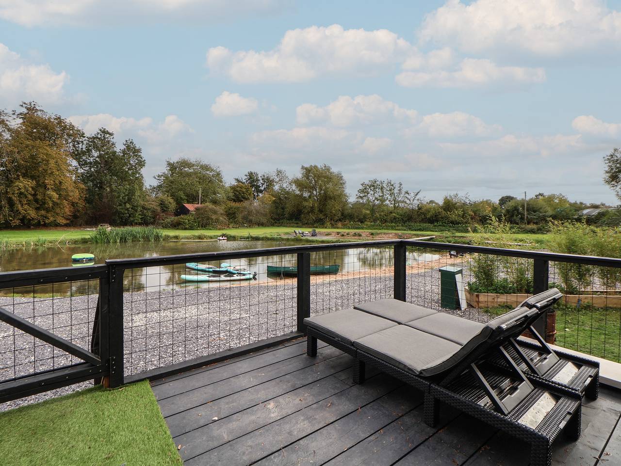 The Larch House in Farndon, Cheshire West and Chester