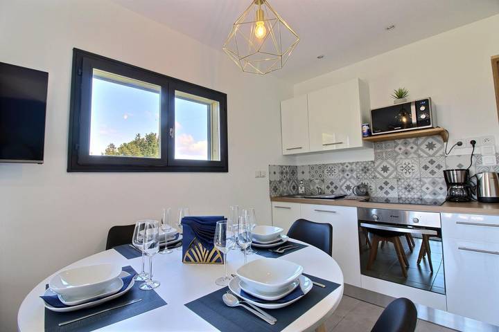 Gîte pour 4 personnes, avec jardin et terrasse dans Port Lazo - 4