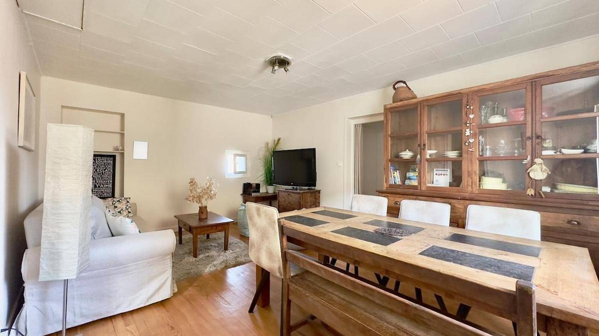 Appartement entier, Le Nid près de la Saône in Montmerle-sur-Saône, Région de Bourg-en-Bresse