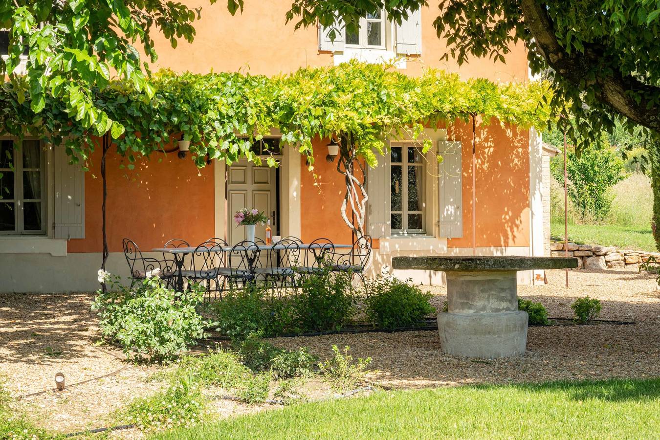 La Maison du Bonheur: Bastide for holidays with swimming pool in Provence in Saint-Saturnin-lès-Apt, Parque natural regional del Luberon