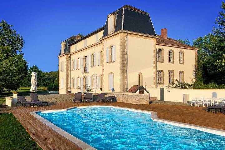 Location de vacances pour 16 personnes, avec balcon et jardin à Saint-Laurent (Midi-Pyrénées)