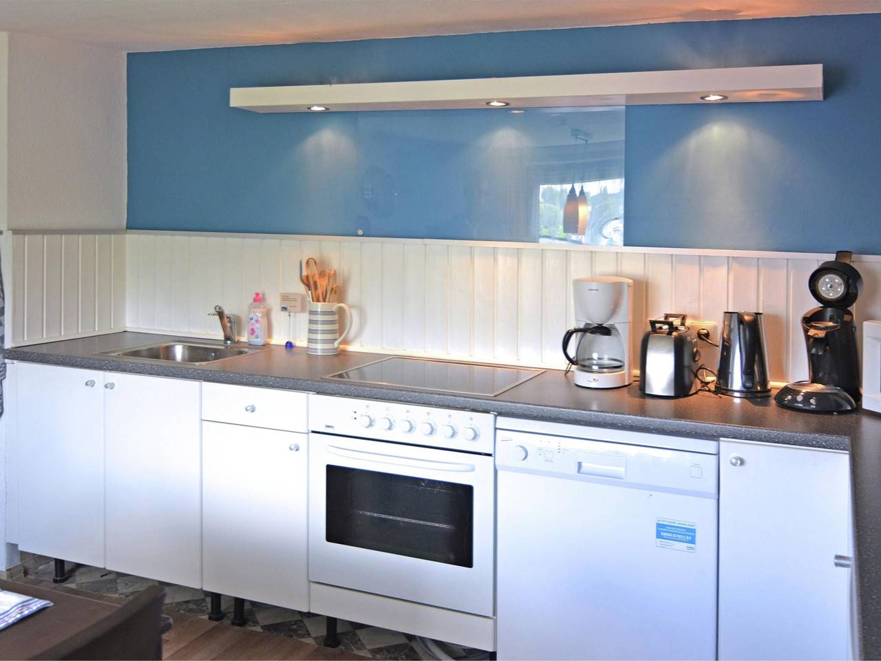 Ganze Wohnung, Modern apartment on the first floor near Willingen with private south-west facing balcony in Usseln, Willingen