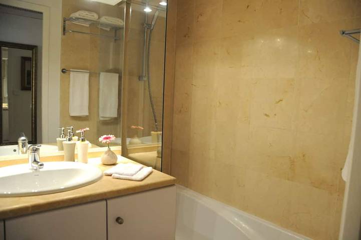 Appartement entier, Appartement Luxe Calme Jardin Cours Mirabeau in Aix-en-Provence, Région d'Aix-en-Provence