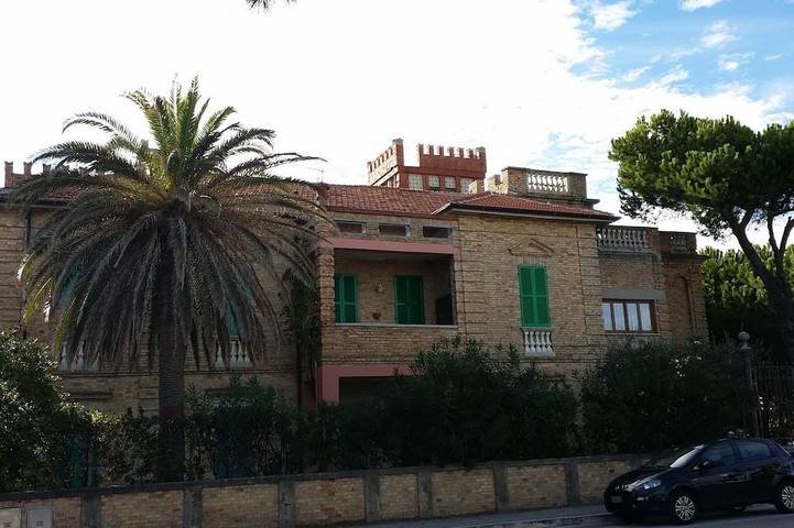 Appartamento intero, Aria condizionata, nuovissimo miniappartamento soppalcato prima fila mare in Tortoreto Lido, Tortoreto (Comune)