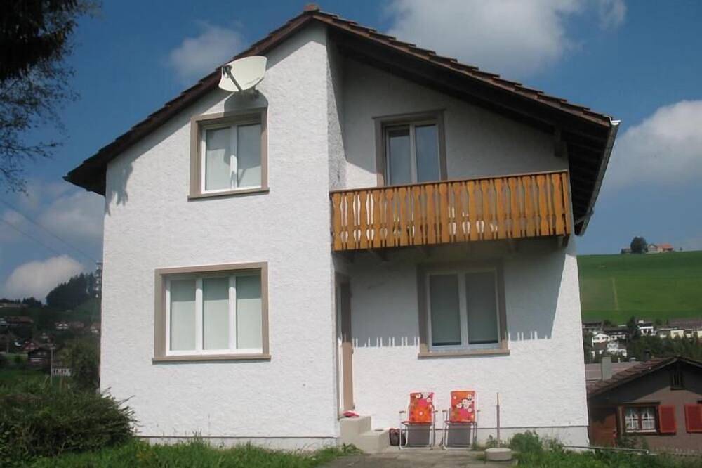Großes freistehendes Ferienhaus, familienfreundlich , Traumlage, St Gallen, Wlan in Appenzell Ausserrhoden
