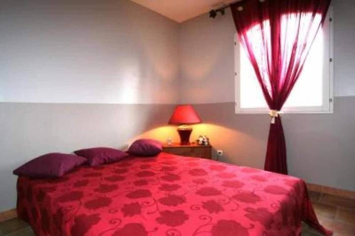 Location de vacances pour 6 personnes, avec jardin ainsi que terrasse et piscine à Bouc-Bel-Air - 2