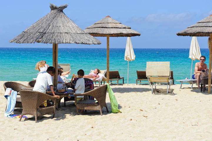 Location de vacances pour 4 personnes, avec Terrasse ainsi que Jardin et Piscine à Aregno - 3