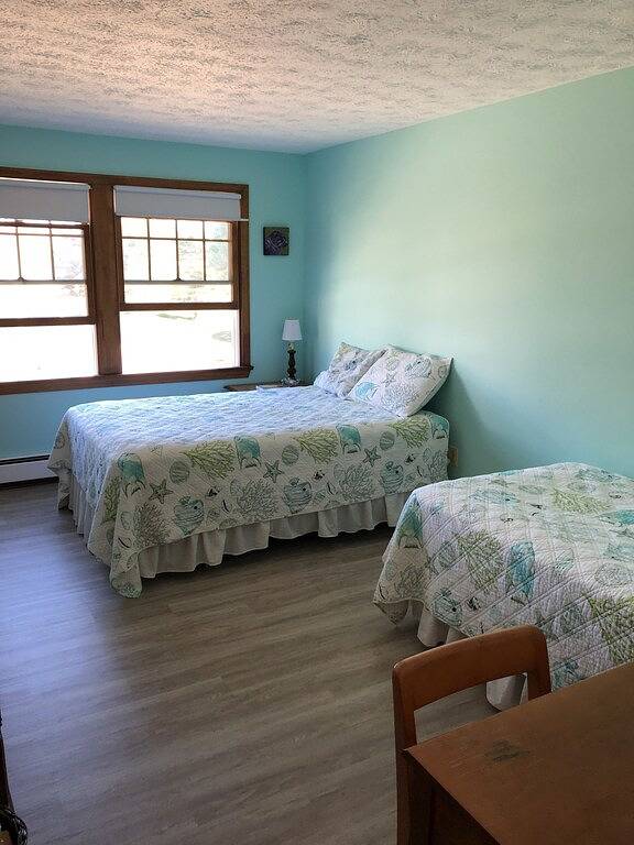 Vacation rental for 11 people, with yard in Kennebunkport