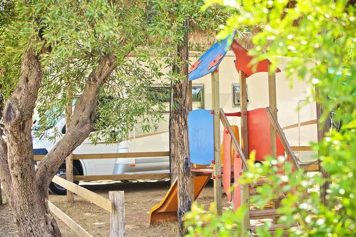 Camping für 6 Personen, mit Pool und Terrasse im Salento - 3