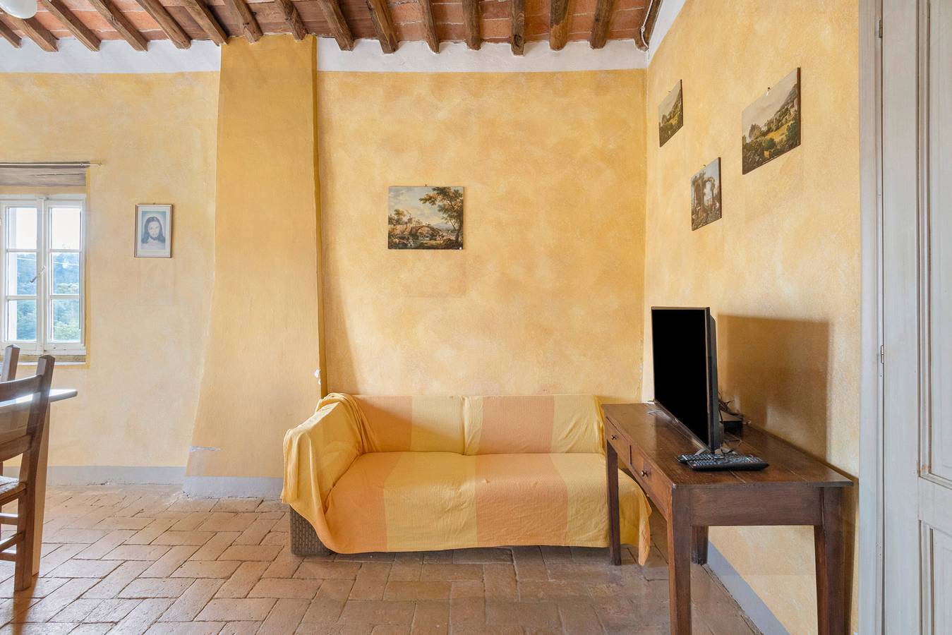 Appartamento intero, Appartamento 'Il Duca' con piscina condivisa e giardino condiviso in Massarosa, Riviera Toscana