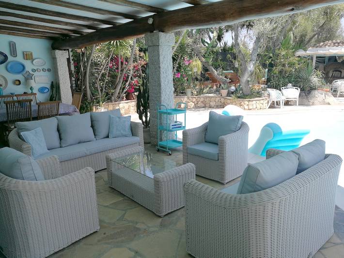 Ferienhaus für 10 Personen, mit Ausblick und Meerblick sowie Balkon und Garten in Bari Sardo - 2