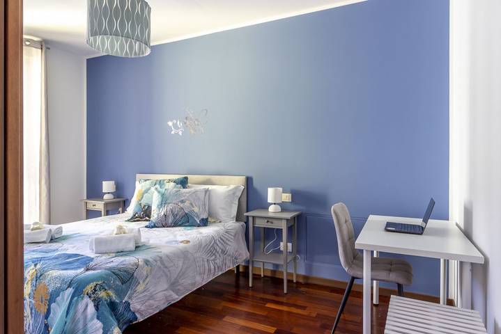 Appartamento intero, Grazioso bilocale con 2 balconi! Como San Giovanni in Como, Lago di Como