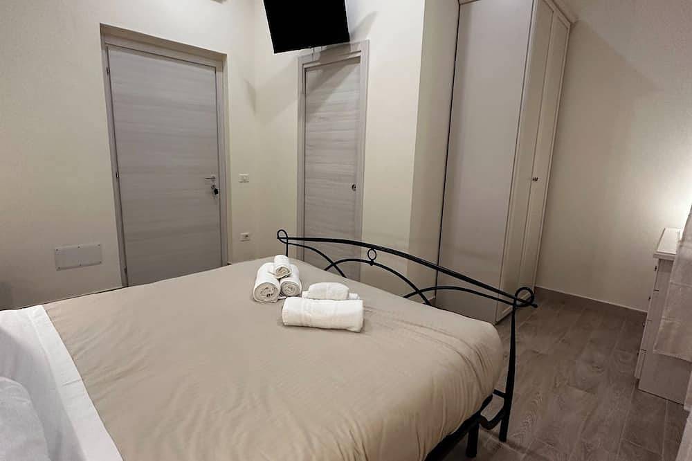 Ganze Wohnung, Doppelzimmer mit eigenem Bad in Terralba (Oristano) - Mirto in Terralba, Campidano