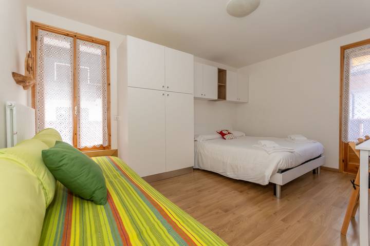 Monolocale per 3 persone, con balcone e vista lago - 1