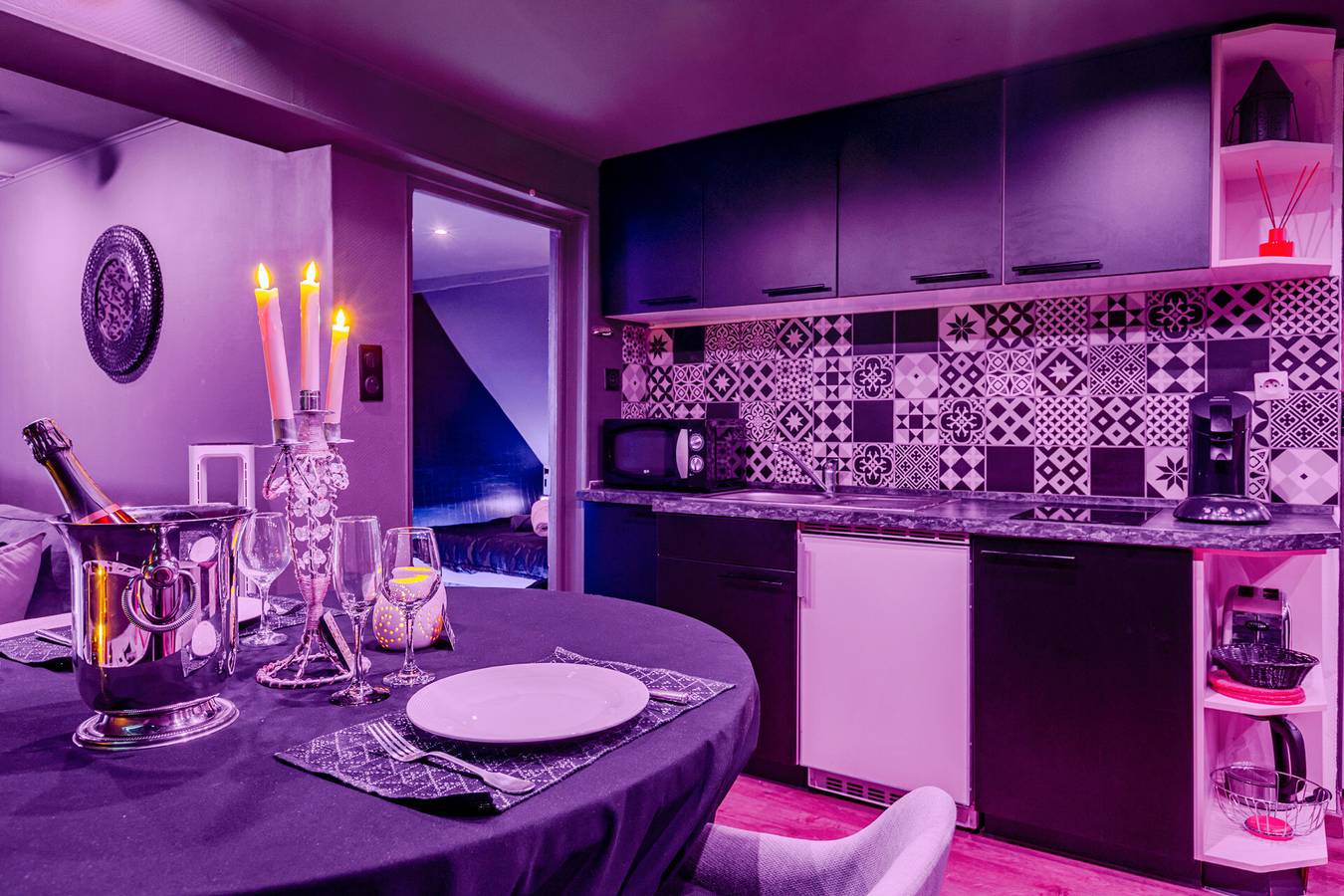 Apartamento entero, Love room Alsacia "l'escale du désir" - Estrasburgo a 45 min in Niederbronn-les-Bains, Alsacia del Norte