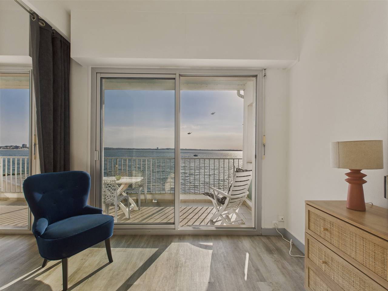 Appartement entier, Balcon face à l'océan pour 4 - accès direct plage in Le Pouliguen, Côte d'Amour