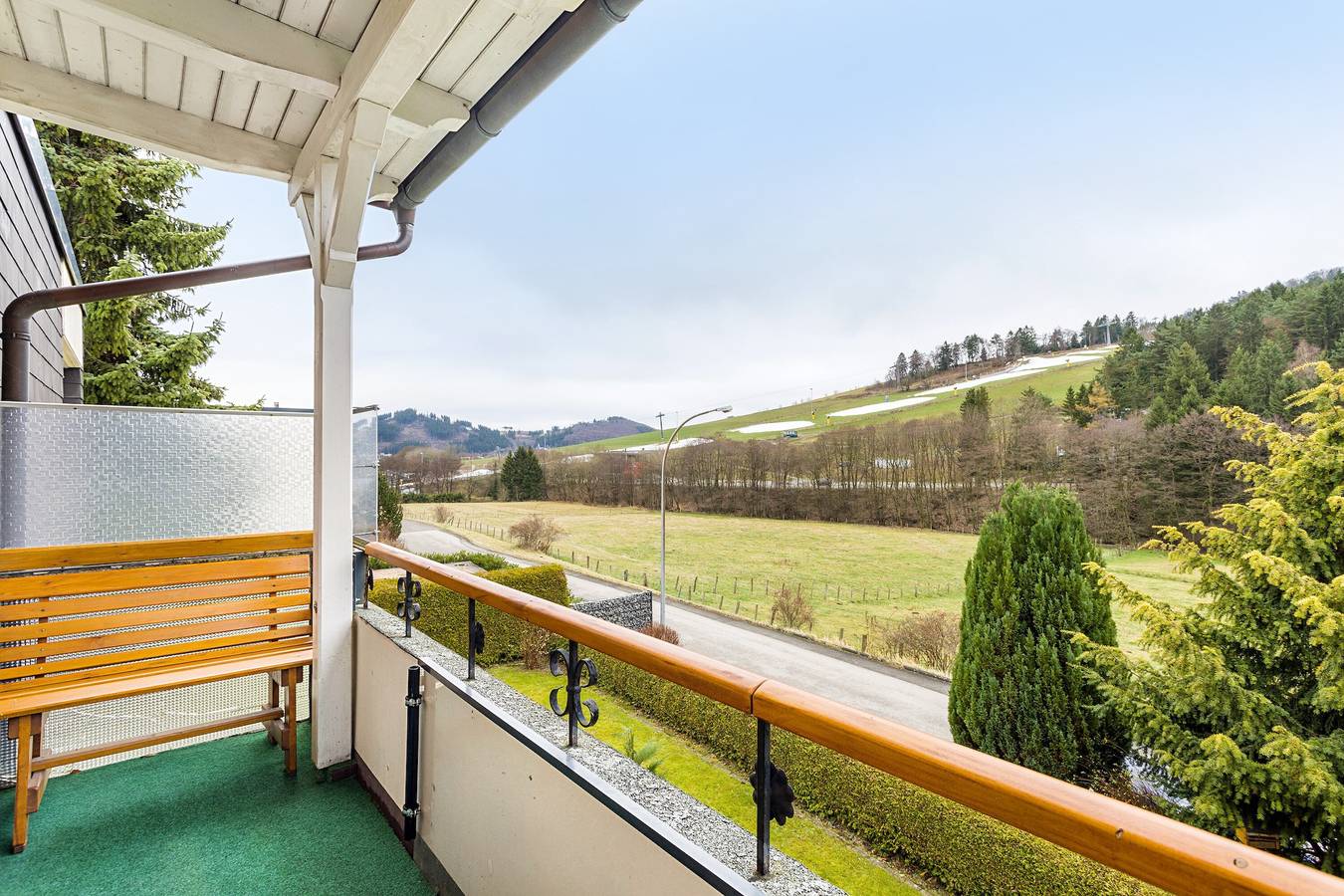 Geheel appartement, Appartement 'Obergeschoss' met balkon en wifi in Willingen, Upland
