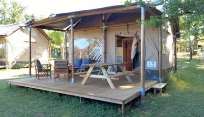 Cottage pour 4 personnes, avec jacuzzi et piscine à Dévillac