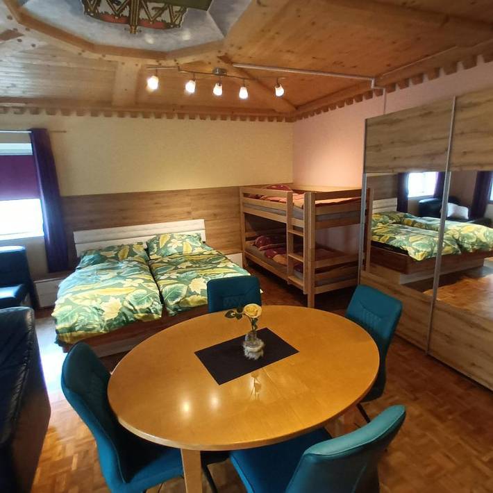 Ferienwohnung für 5 Personen, mit Ausblick in St. Peter am Kammersberg