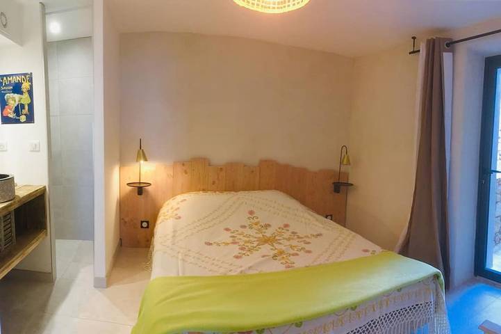 Gîte pour 8 personnes, avec terrasse et piscine à Arphy - 4