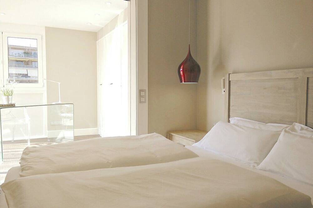 Appartement entier, Sunny terrace 3Br luxury Penthouse - Ferran Batik in Sarrià-Sant Gervasi, Barcelone