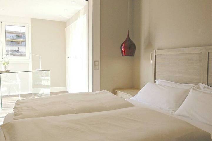 Ganze Wohnung, Sunny terrace 3Br luxury Penthouse - Ferran Batik in Sarrià - Sant Gervasi, Barcelona