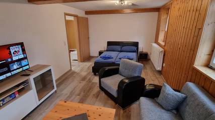 Ferienwohnung für 4 Personen, mit Garten und Terrasse sowie Sauna in Dobel