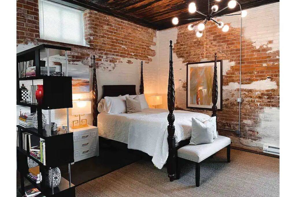 Ganze Wohnung, The Carriage House Loft at Marion Hall Mansion* in Cincinnati, Hamilton County (OH)