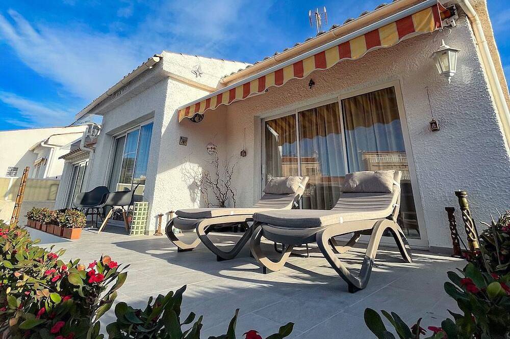 10 minutes to the beach! Double room with garden view in quiet B&B Costa Blanca in San Fulgencio, Costa Blanca