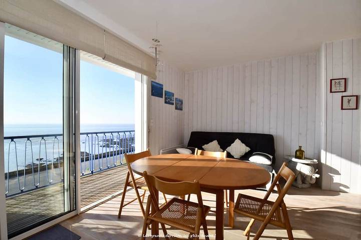 Gîte pour 6 personnes, avec balcon dans Plage du Chay - 3