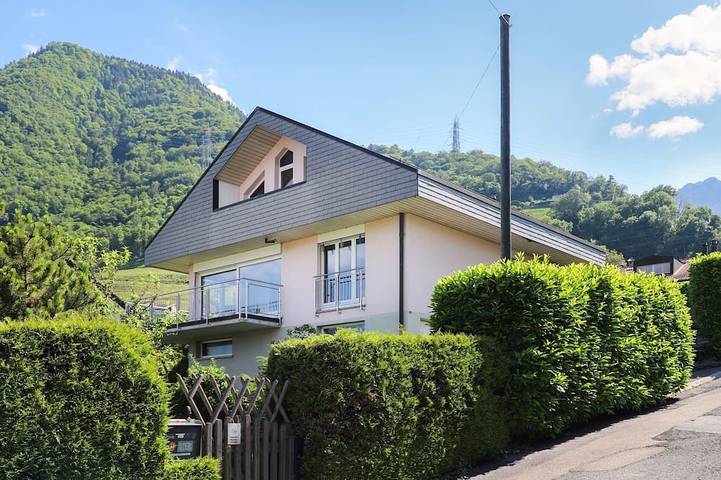 Location de vacances pour 6 personnes, avec balcon à Villeneuve (Suisse)