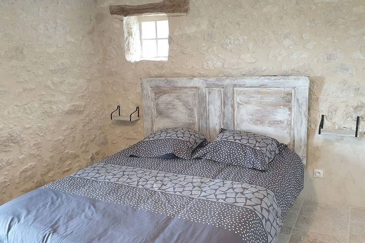 Location de vacances pour 5 personnes, avec piscine ainsi que balcon et jardin à Lauzerte - 2