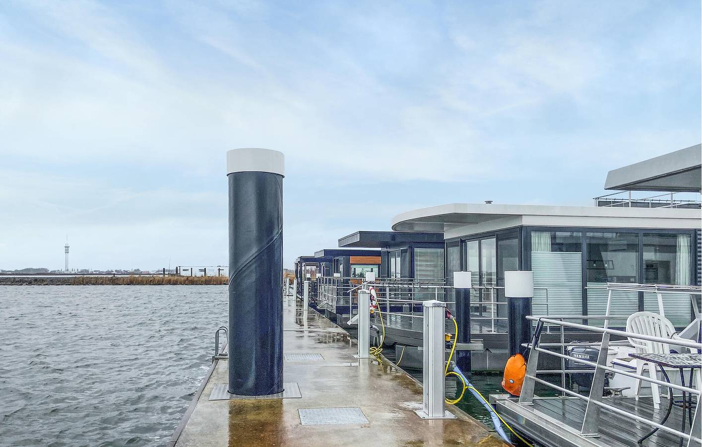 Hausboot für 5 Personen mit Seeblick in Lelystad, Markermeer