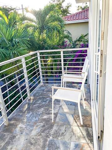 Vacation Home for 2 Guests in Silver Bluff Estates, Miami, Picture 4