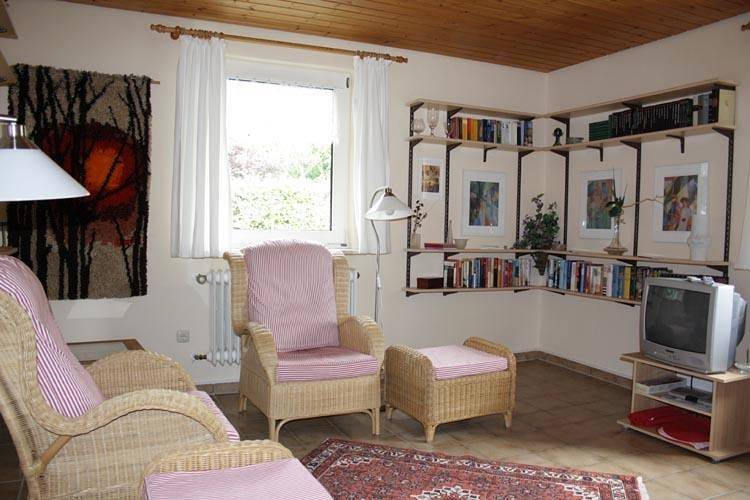 Ganze Ferienwohnung, 2-Bett-Ferienwohnung mit Wintergarten in Monschau, Naturpark Hohes Venn-Eifel