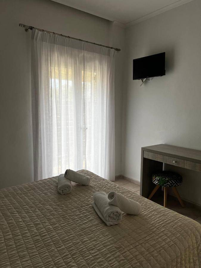 Chambre d’hôte pour 3 personnes, avec piscine et jardin à Corfou - 4