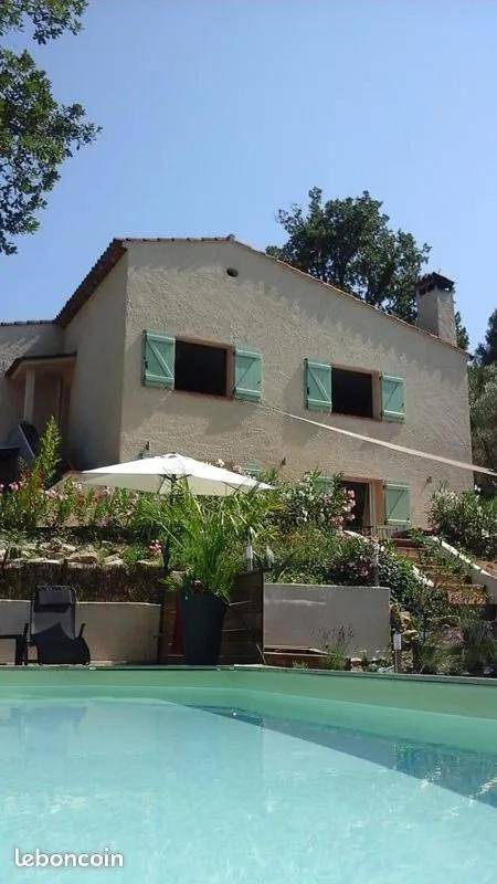 Villa pour 6 personnes, avec jardin et terrasse ainsi que vue et piscine à Opio - 4