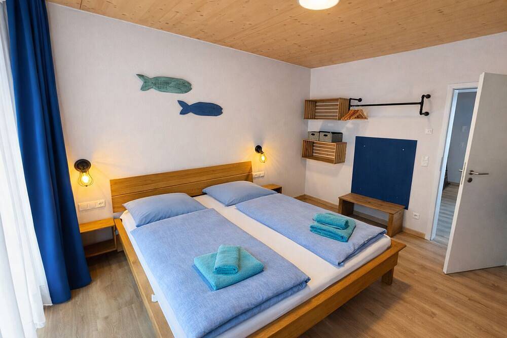 Ganze Wohnung, Deichfix - geräumige Ferienwohnung für bis zu 5 Gäste in Hafen Büsum, Büsum