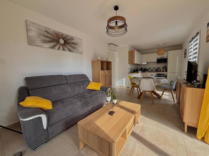 Ferienwohnung für 4 Personen, mit Terrasse und Pool in Bormes-les-Mimosas - 3