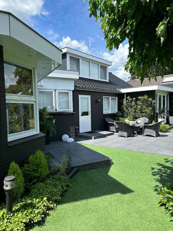 B&b voor 2 personen, with Terras and Tuin as well as Uitzicht in Epe