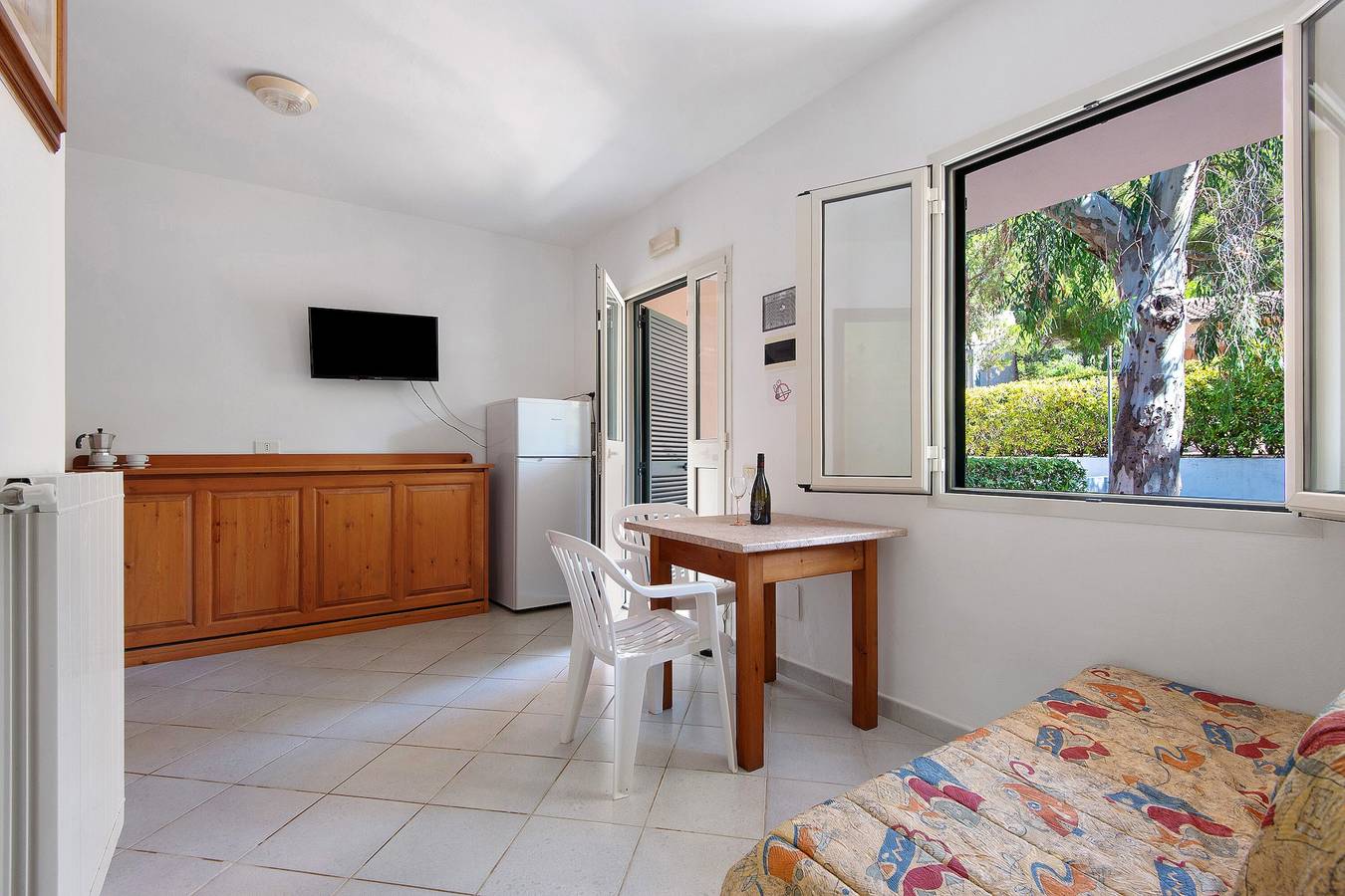 Ganze Wohnung, Zweizimmer-Apartment mit Veranda & Garten, 100 m vom Meer – Sole e Mare Resort in Nisporto, Riotorto