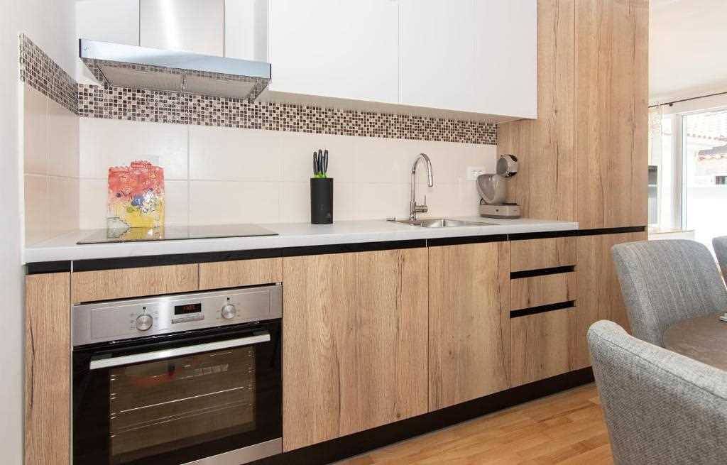 Ganze Wohnung, Ferienwohnung für 4 Personen mit Balkon in Piran, Slowenische Riviera