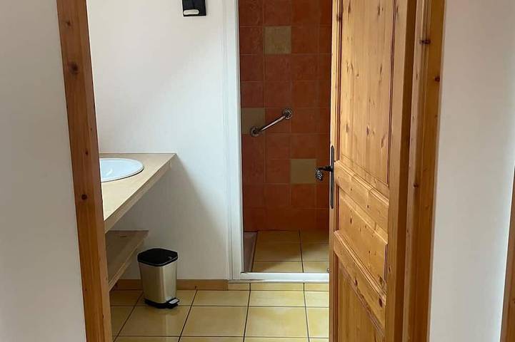 Le Cairn: a cozy guesthouse located in the heart of the Gaves Valley in Villelongue, Pyrenees National Park