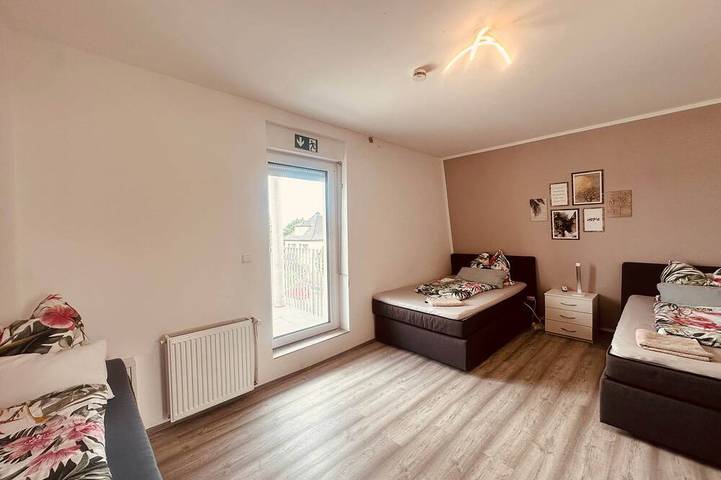 Ganze Wohnung, 90 | Sauna | 9 Betten | Zur schönen Aussicht in Dortmund, Ruhrgebiet