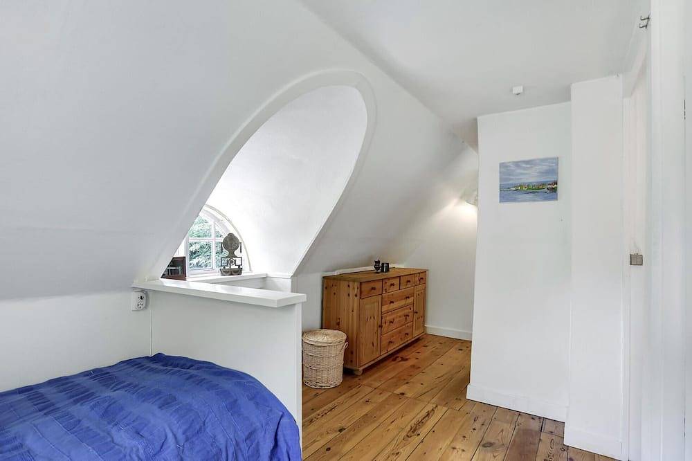 2 bedroom beautiful home in Gudhjem in Gudhjem, Bornholm