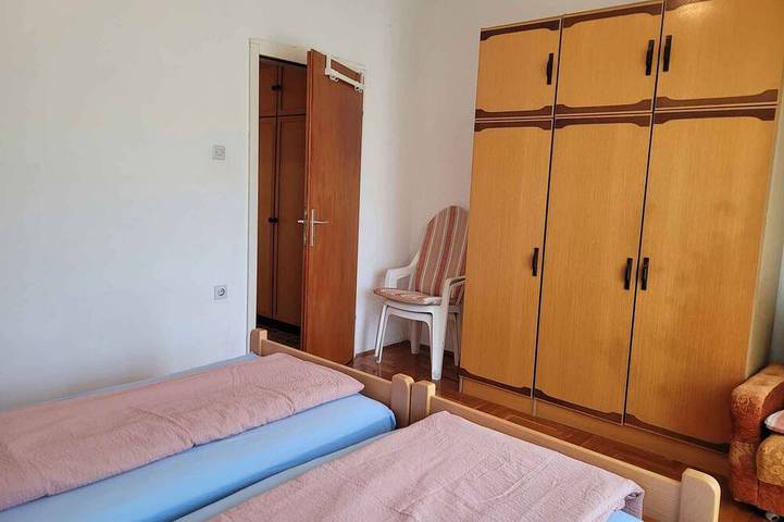 Ganze Wohnung, Ferienwohnung mit Balkon in Plomin, Ostküste Istrien