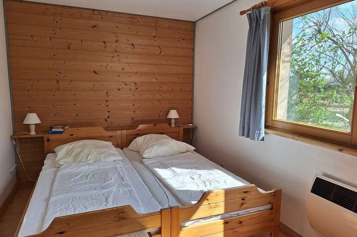 Ferienhaus für 4 Personen, mit Terrasse und Garten in Grambin - 2