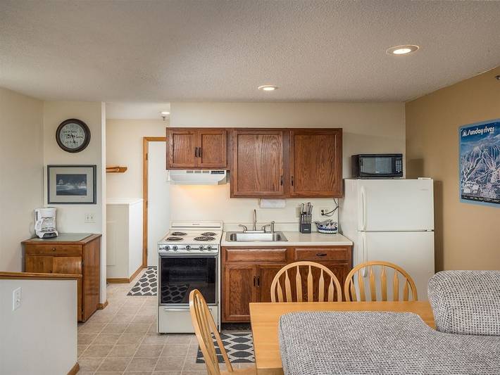 Appartement de vacances pour 6 personnes, avec jacuzzi ainsi que piscine et balcon